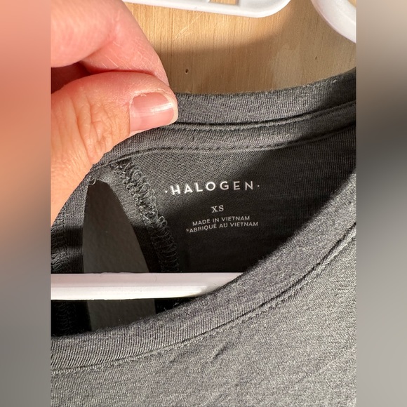 HALOGEN, long sleeved green top - Picture 3 of 4